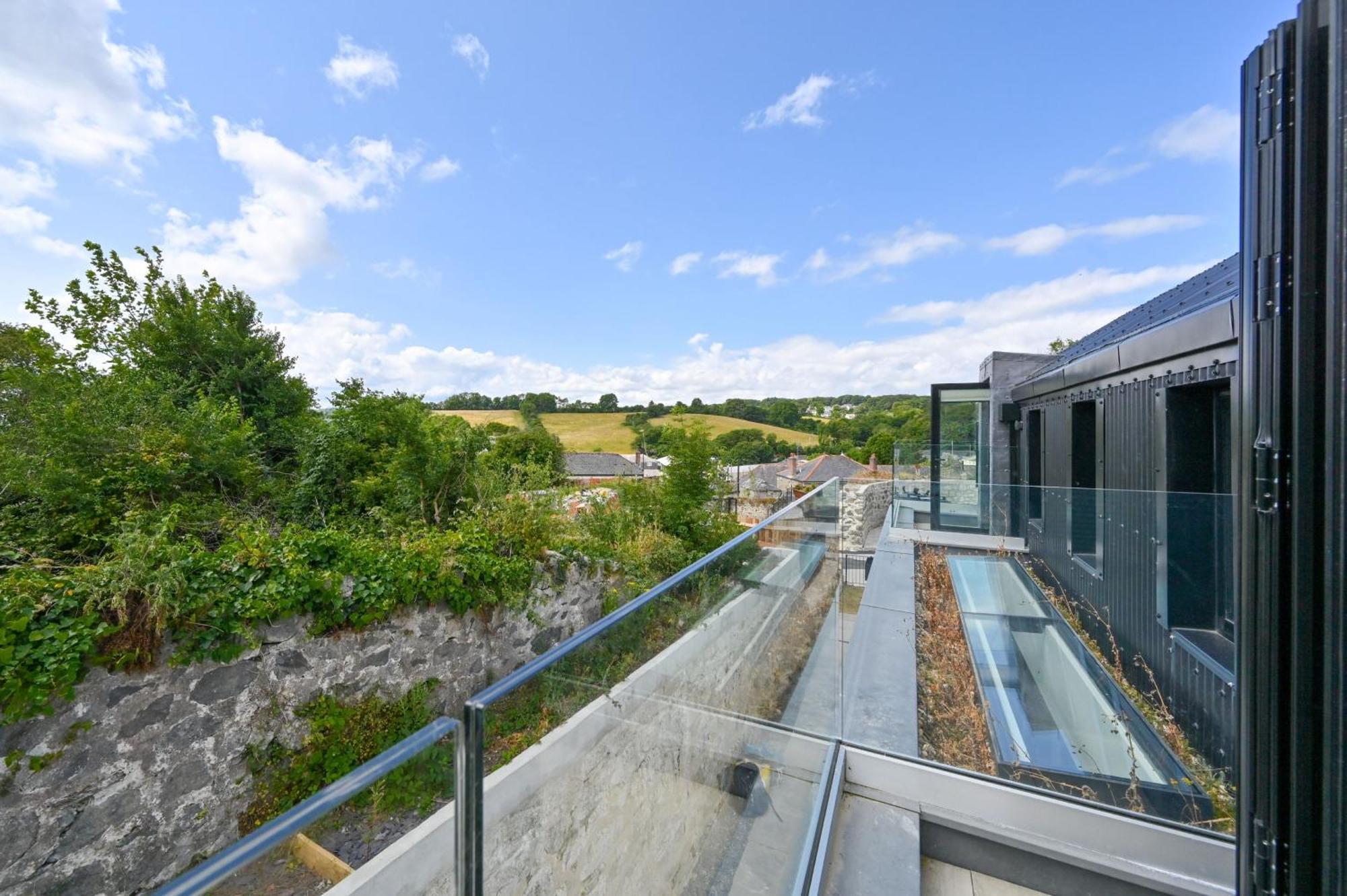 Vila 1 The Nest - Luxury Modern House Nr Beach & Bars With Sea Views & Free Parking Charlestown  Exteriér fotografie